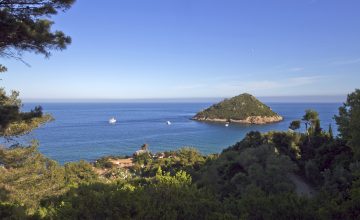 L'Isolotto,_Monte_Argentario,_Grosseto,_Italy_-_panoramio_(1)