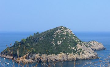 Monte_Argentario_-_Isola_rossa_2